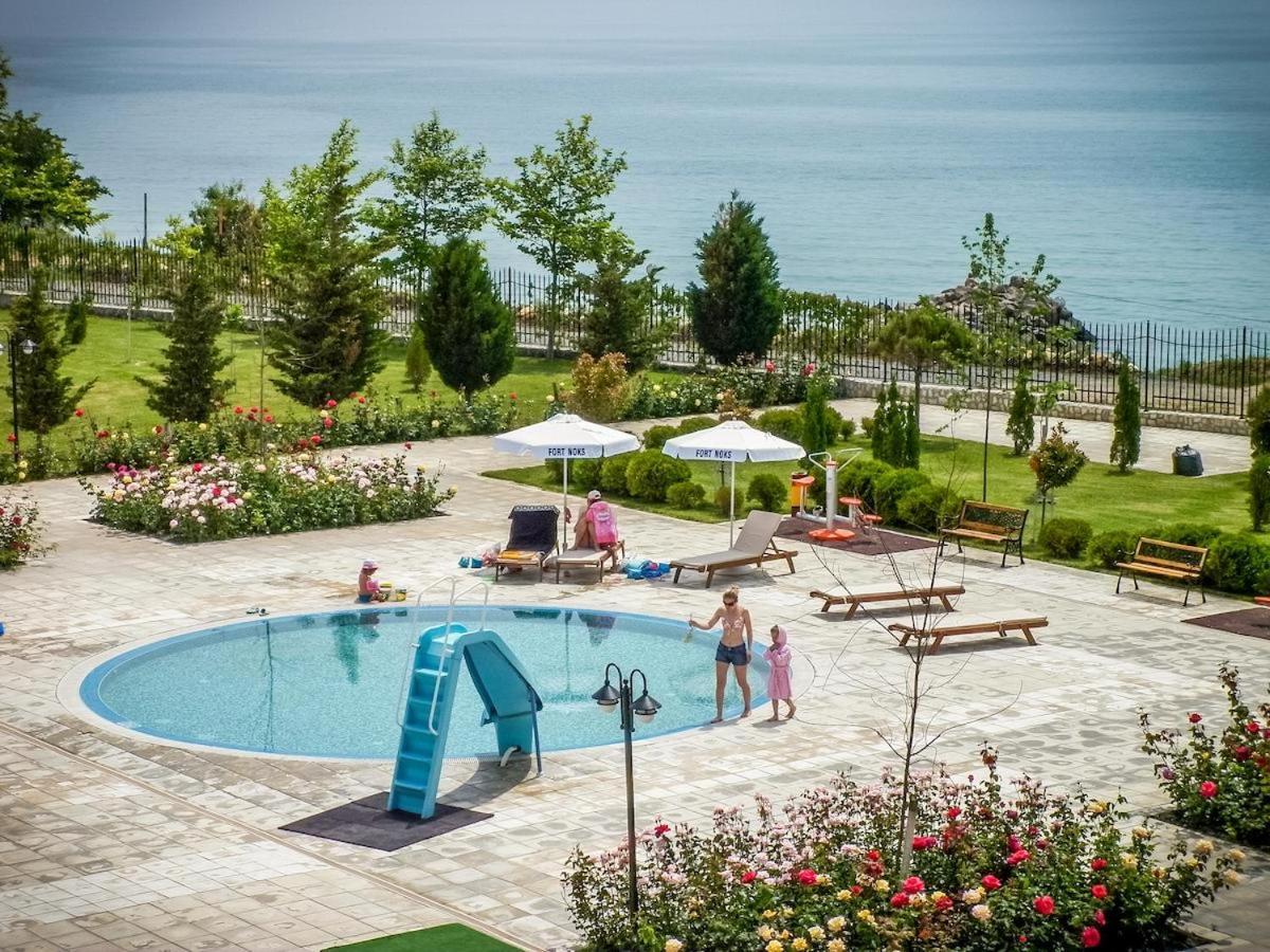 Premier Fort Beach - Premium Apartments Sveti Vlas Buitenkant foto