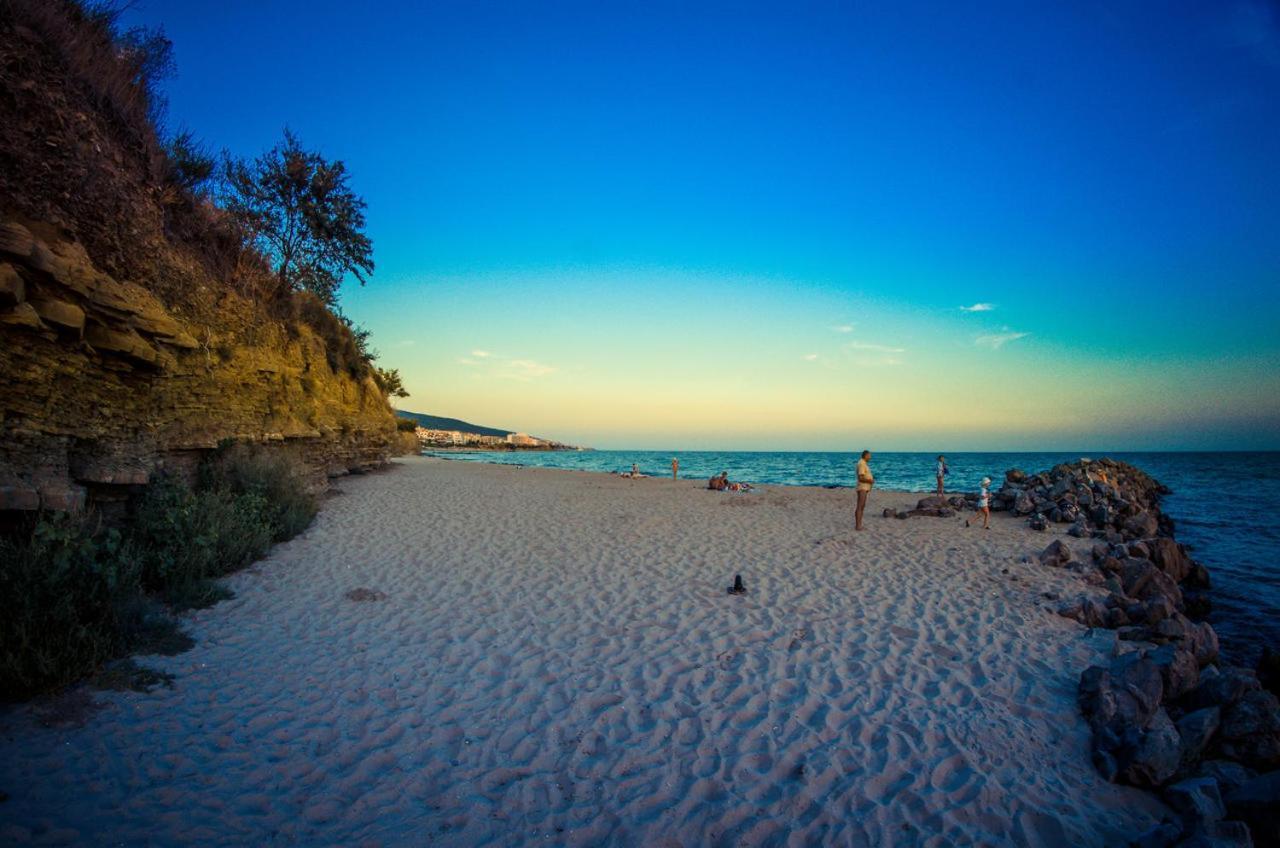 Premier Fort Beach - Premium Apartments Sveti Vlas Buitenkant foto