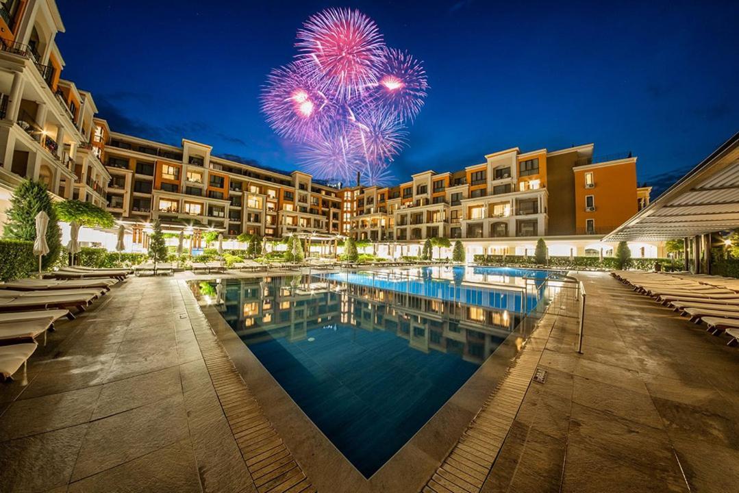 Premier Fort Beach - Premium Apartments Sveti Vlas Buitenkant foto